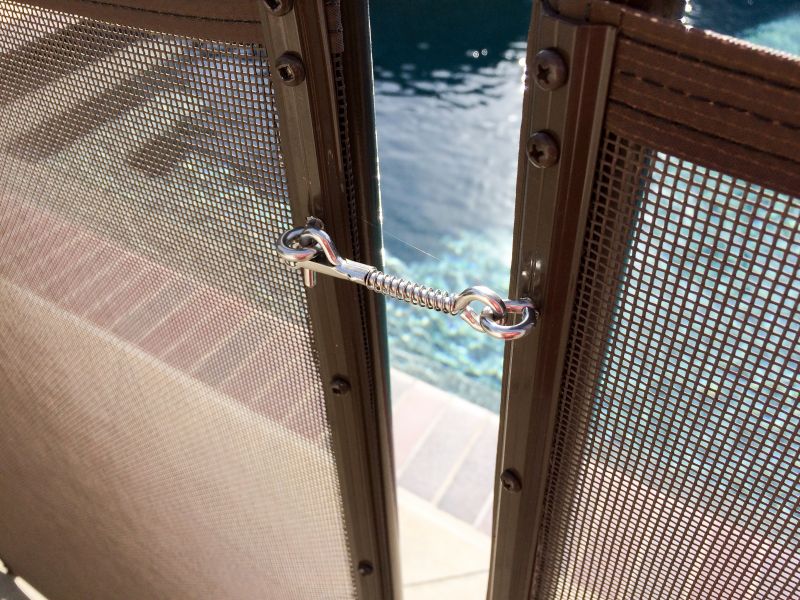 Mesh Pool Fence Installation